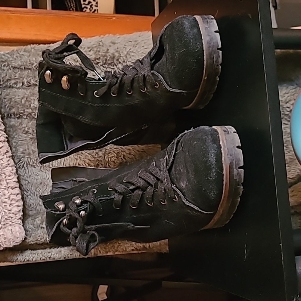 Black boots